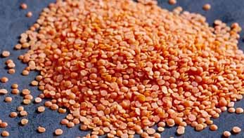 Red lentils helps in enhancing the breasts in no time