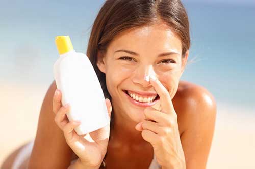 Sunscreen Lotion with SPF to Protect Your Skin